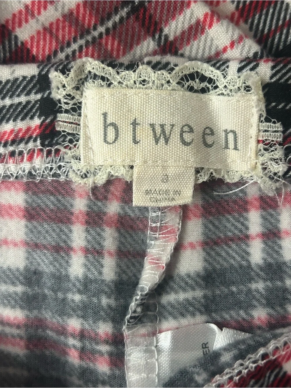 Girls Christmas Outfit Set Size 8 White Sweater & Red Plaid Pants Good Condition - Picture 7 of 8